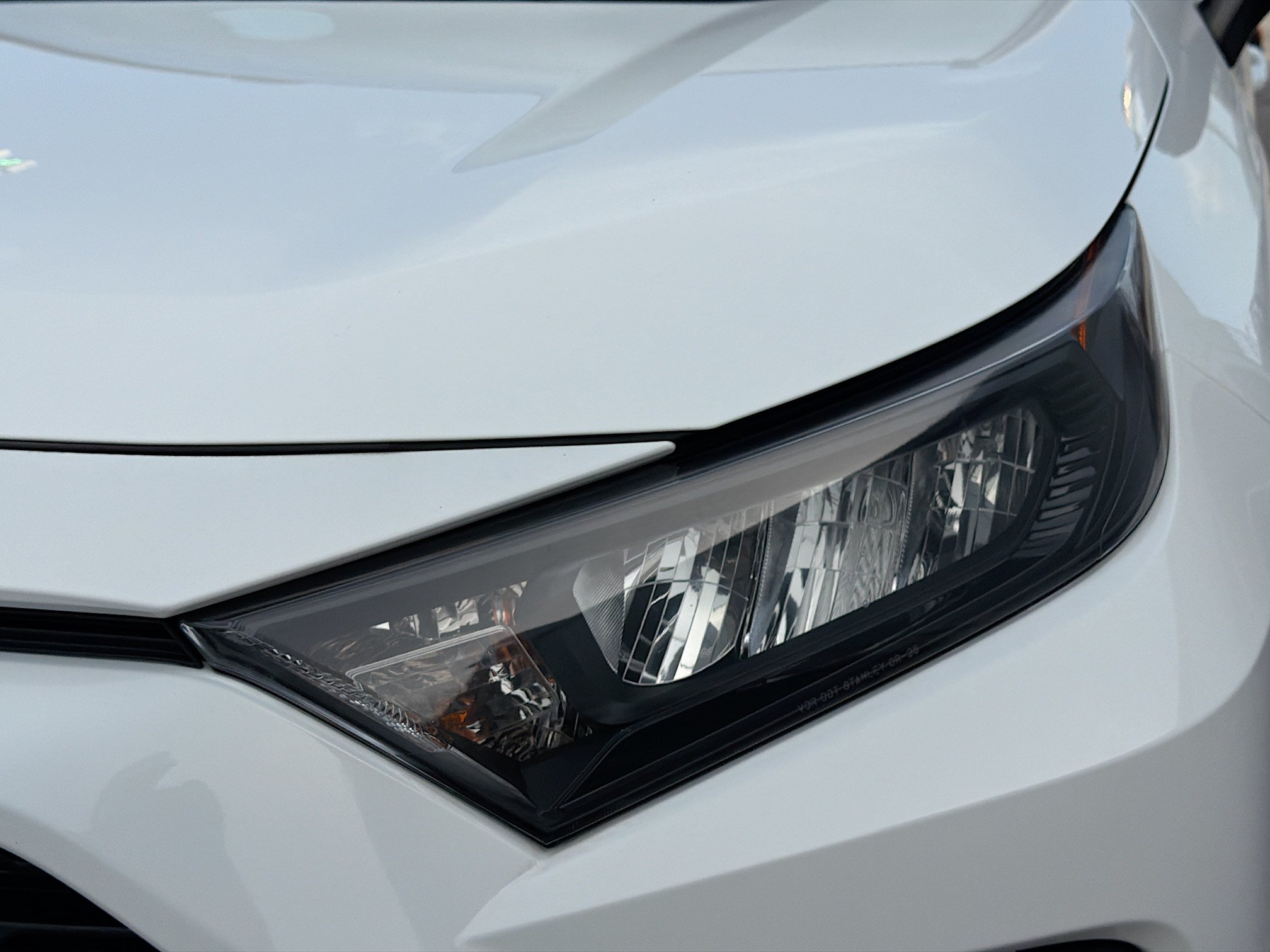 Used 2021 Toyota RAV4 LE FWD image 9