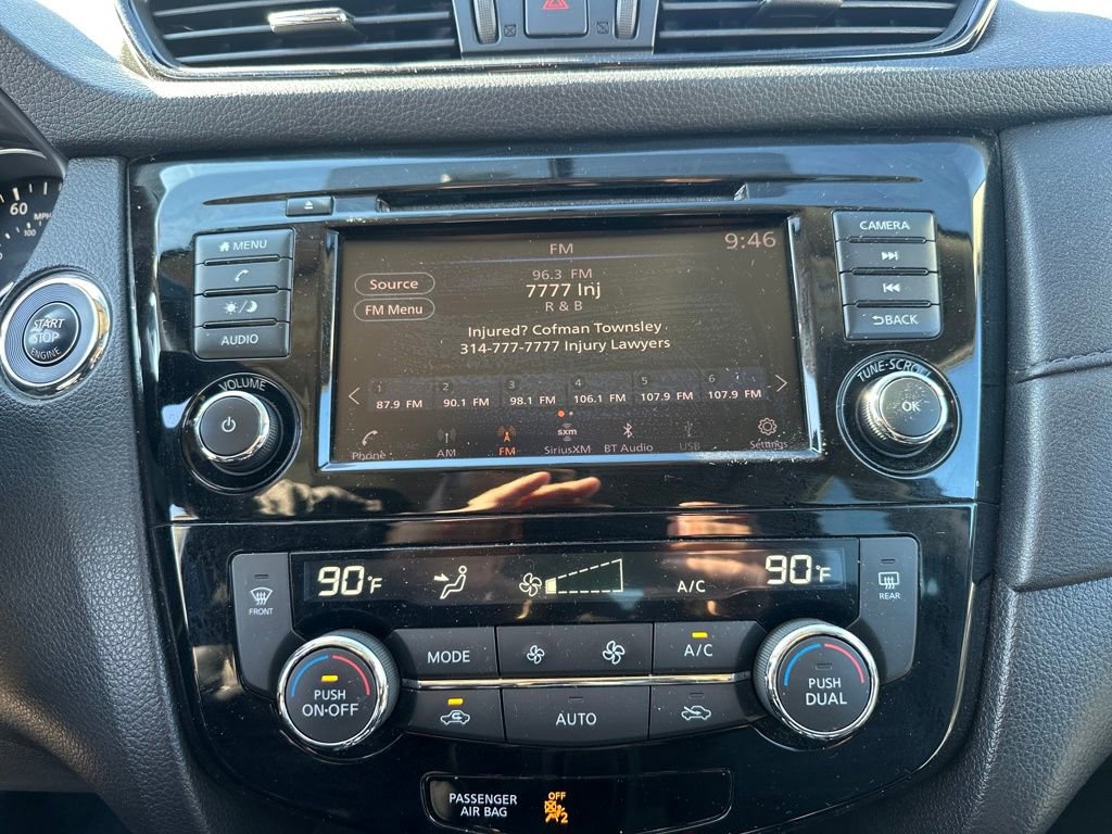 Used 2018 Nissan Rogue SV image 14