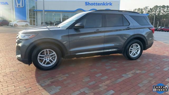 Used 2025 Ford Explorer Active w/ Active Comfort Package image 7