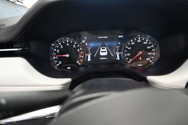 Used 2023 Jeep Compass Limited image 30