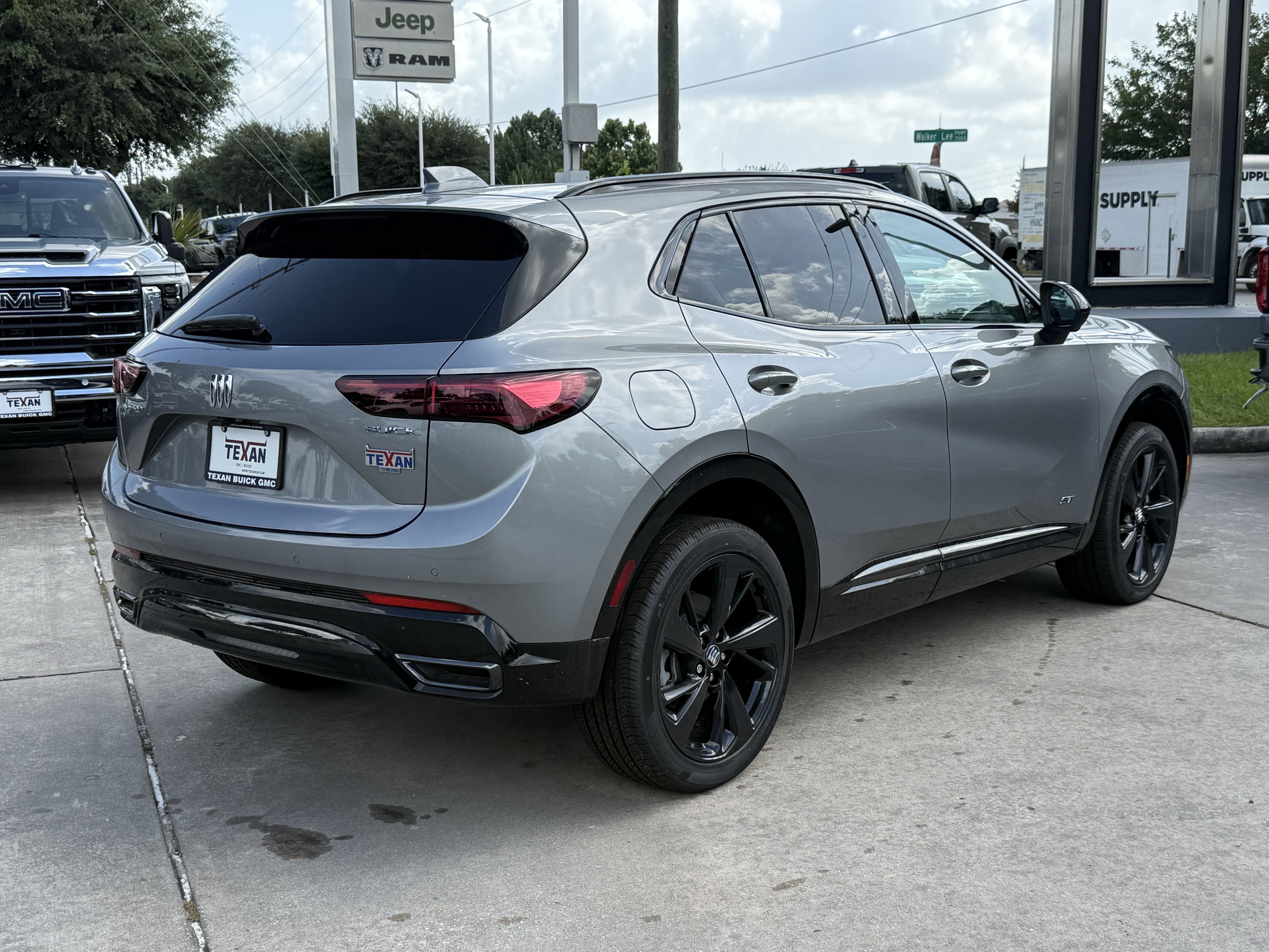 New 2026 Buick Envision Sport Touring AWD/4WD image 6