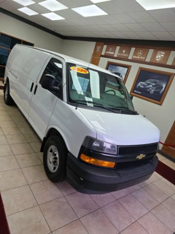 Used 2020 Chevrolet Express 3500 Extended w/ Driver Convenience Package RWD image 4
