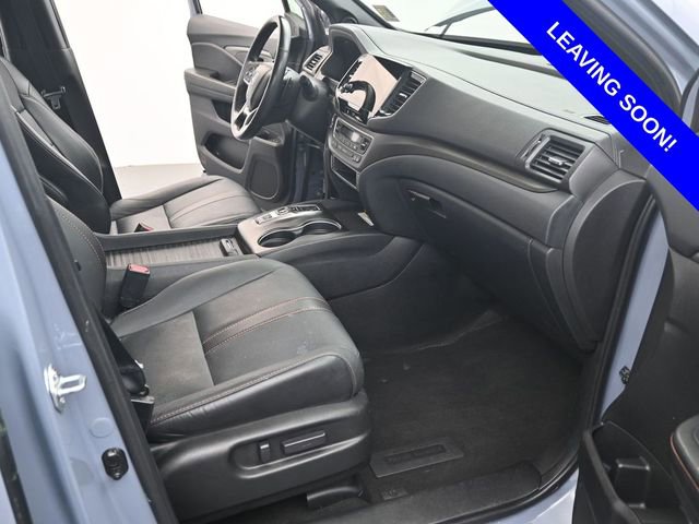 Used 2022 Honda Passport TrailSport image 16