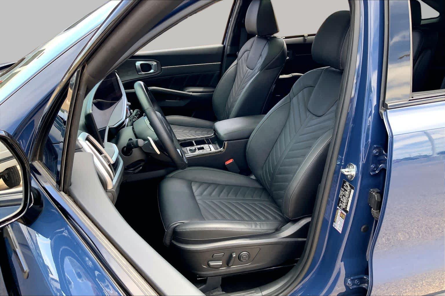 Certified 2024 Kia Sorento SX Prestige AWD/4WD image 7