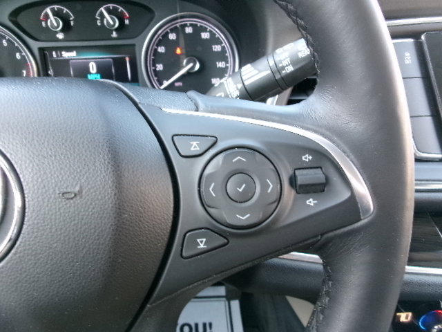 Used 2019 Buick Enclave Essence image 23