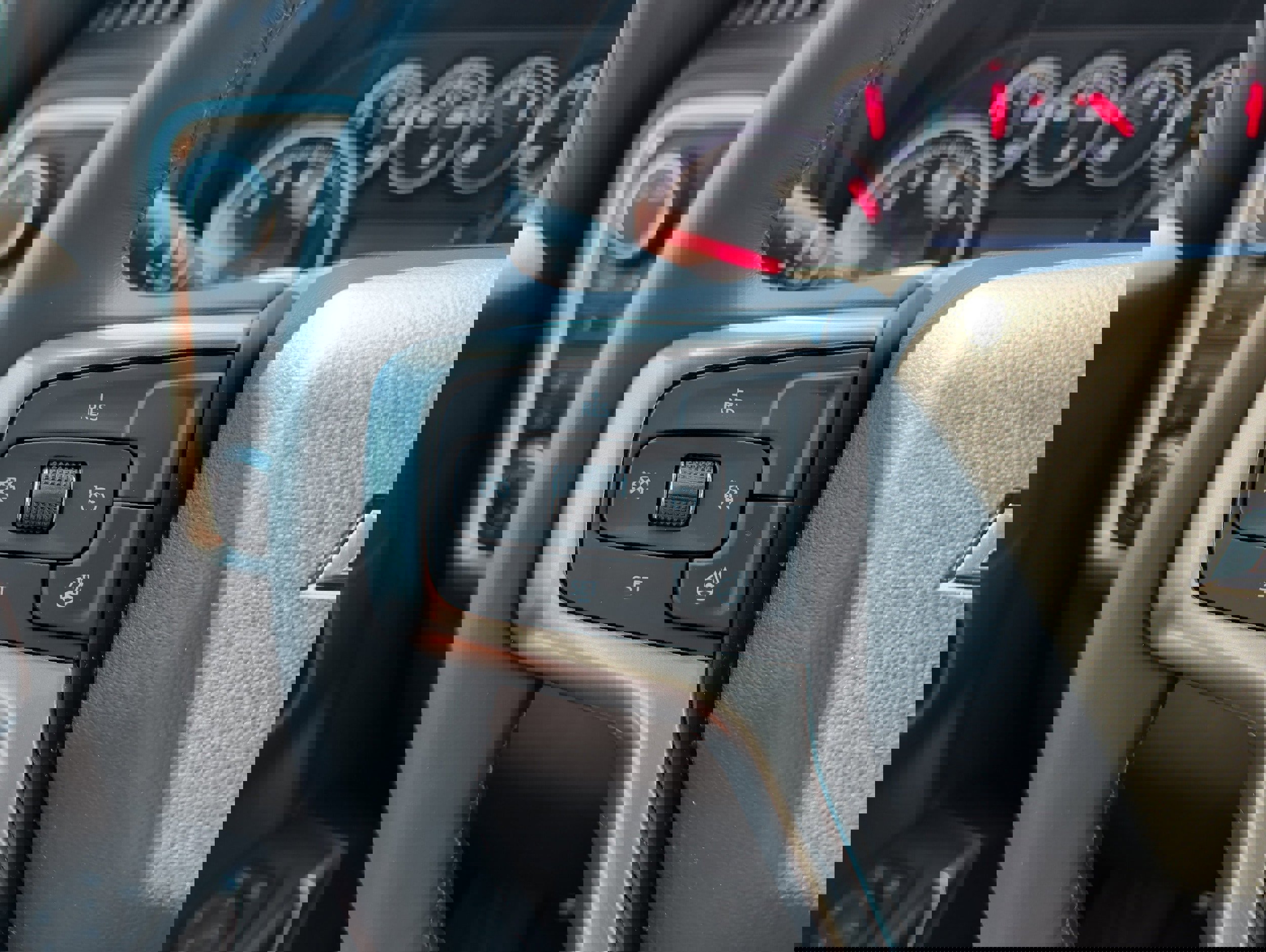 Used 2022 Chevrolet Silverado 1500 RST AWD/4WD image 29