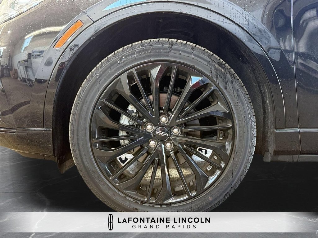 Certified 2025 Lincoln Corsair Reserve w/ Equipment Group 202A AWD/4WD image 34