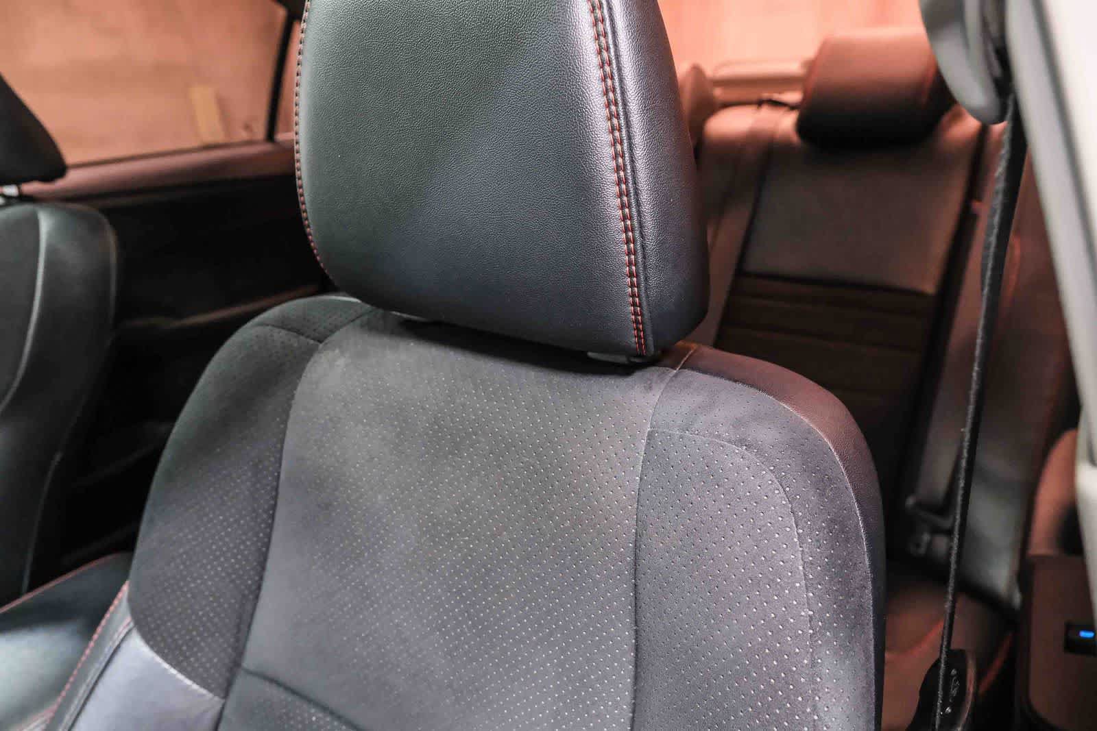 Used 2017 Toyota Camry XSE w/ Moonroof Package FWD image 26