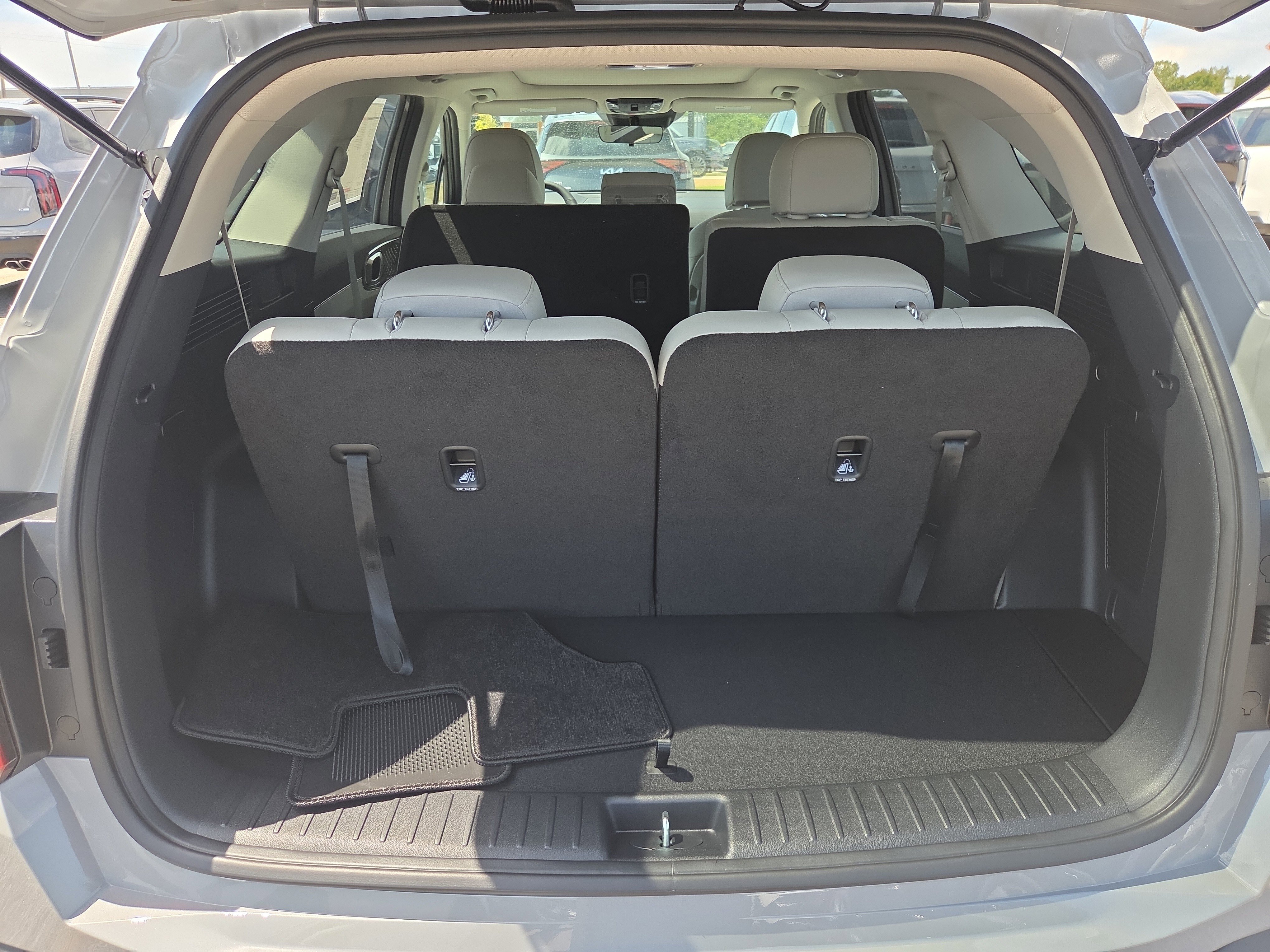 New 2026 Kia Sorento S w/ S Panoramic Sunroof Package image 9