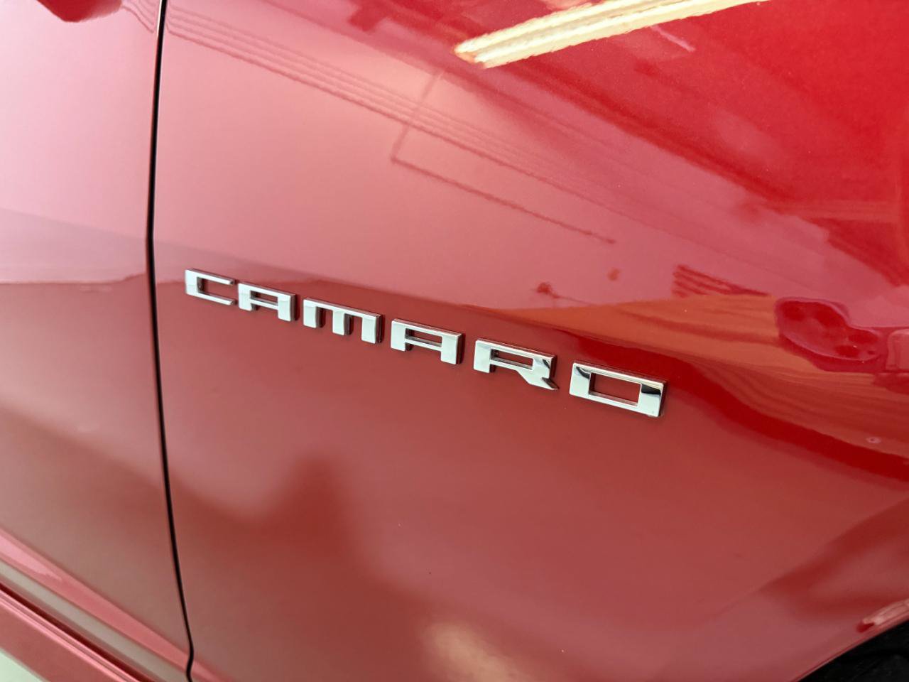 Used 2015 Chevrolet Camaro LT RWD image 27