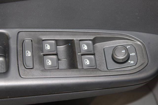 Used 2024 Volkswagen Taos S image 20