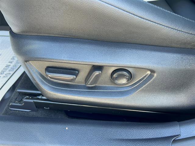 Used 2025 Toyota Camry XSE w/ Premium Plus Package image 15