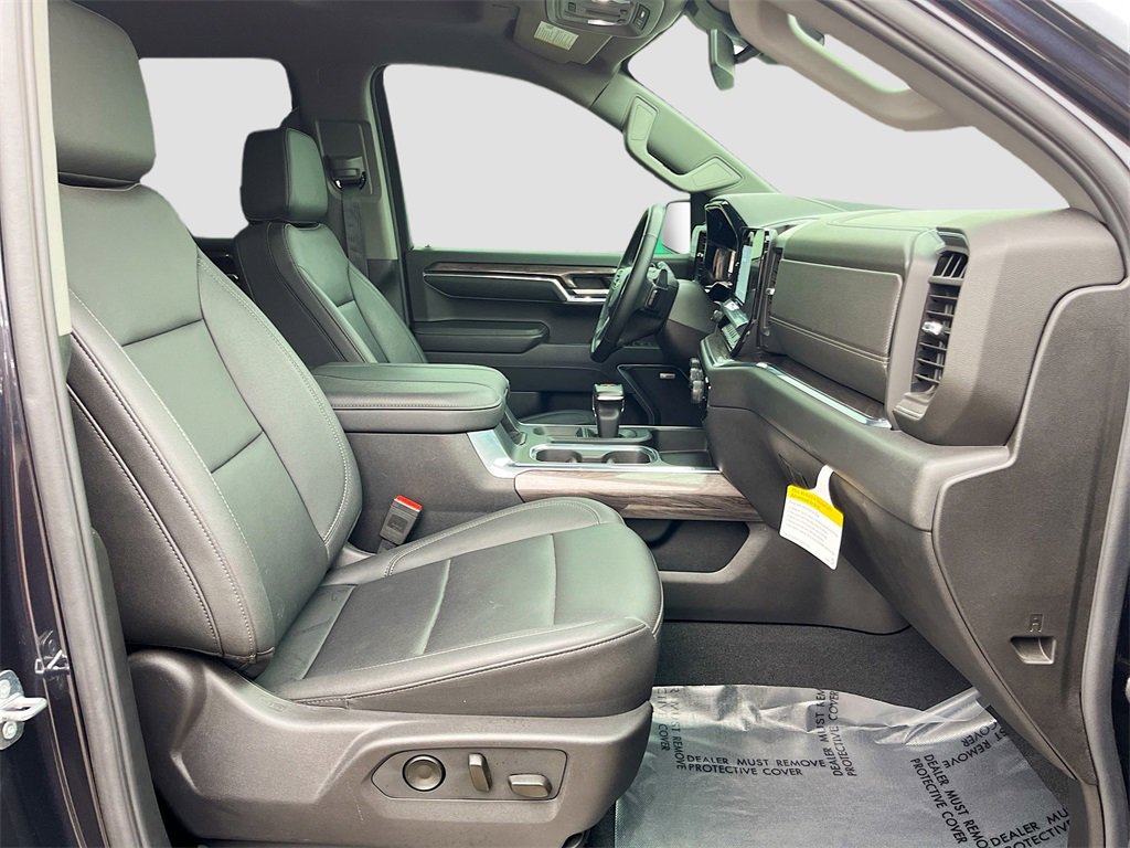 Used 2024 Chevrolet Silverado 1500 LTZ w/ LTZ Convenience Package II image 29