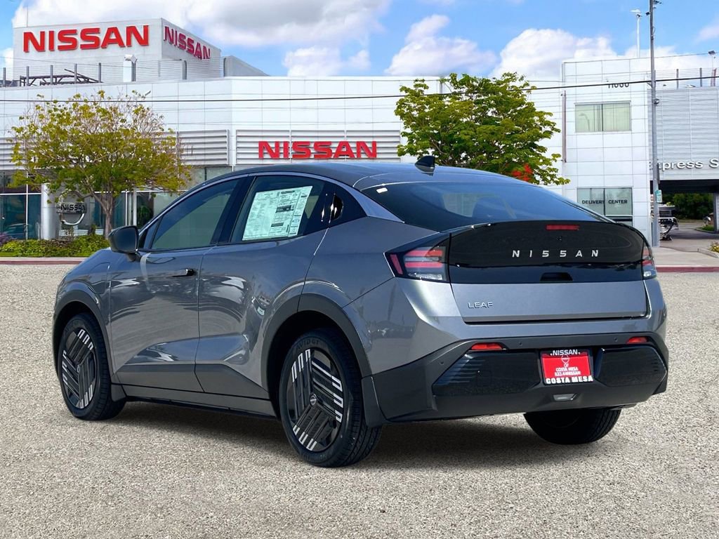 New 2026 Nissan Leaf image 2