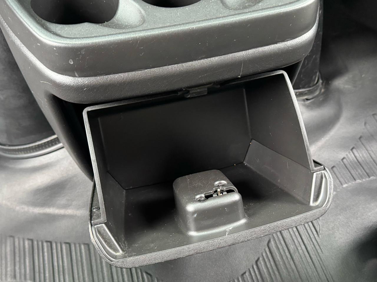 Used 2009 GMC Savana 3500 image 16