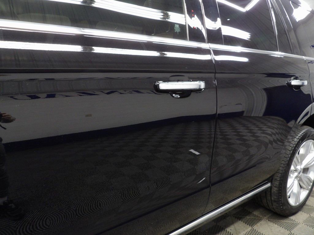 Used 2024 Ford Expedition Platinum image 34