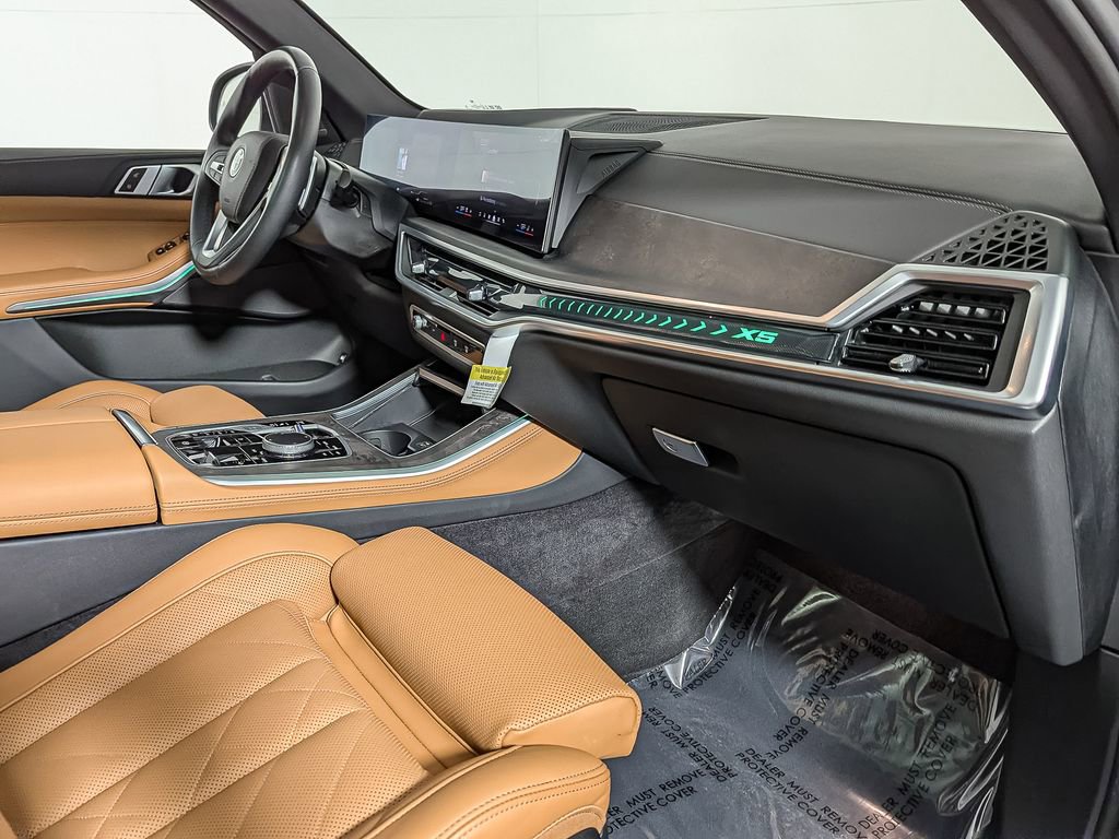 Used 2025 BMW X5 xDrive50e w/ Premium Package image 28