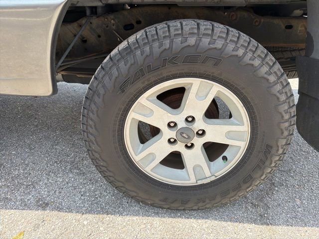 Used 2004 Ford Ranger XLT AWD/4WD image 9