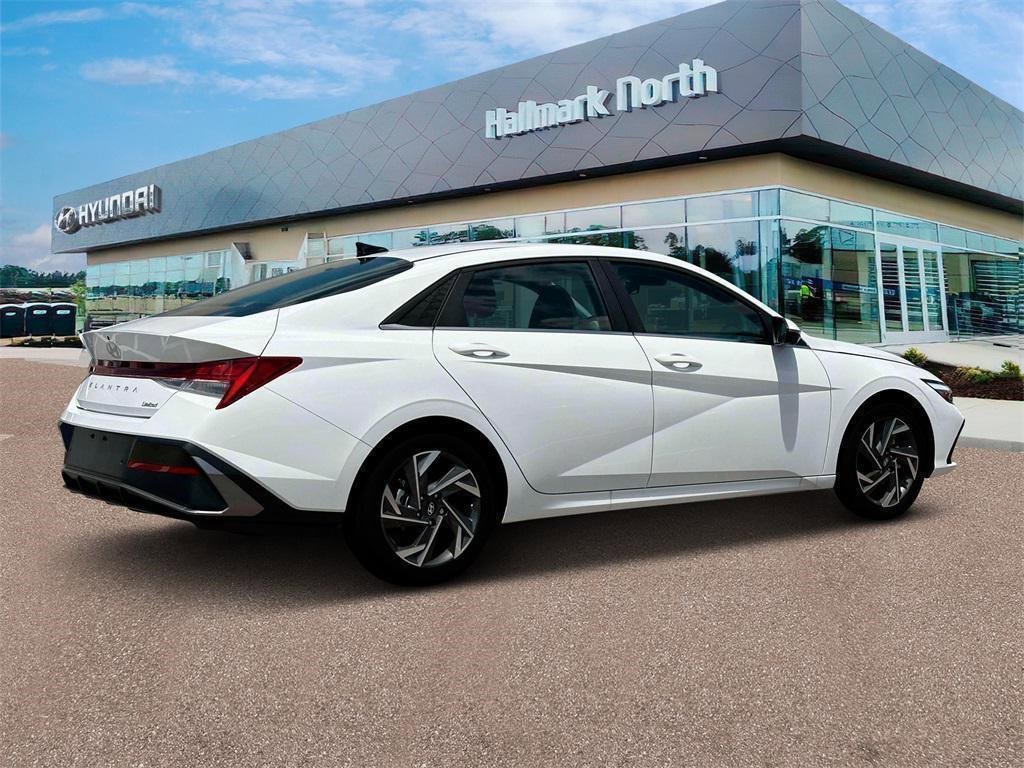New 2025 Hyundai Elantra Limited image 8