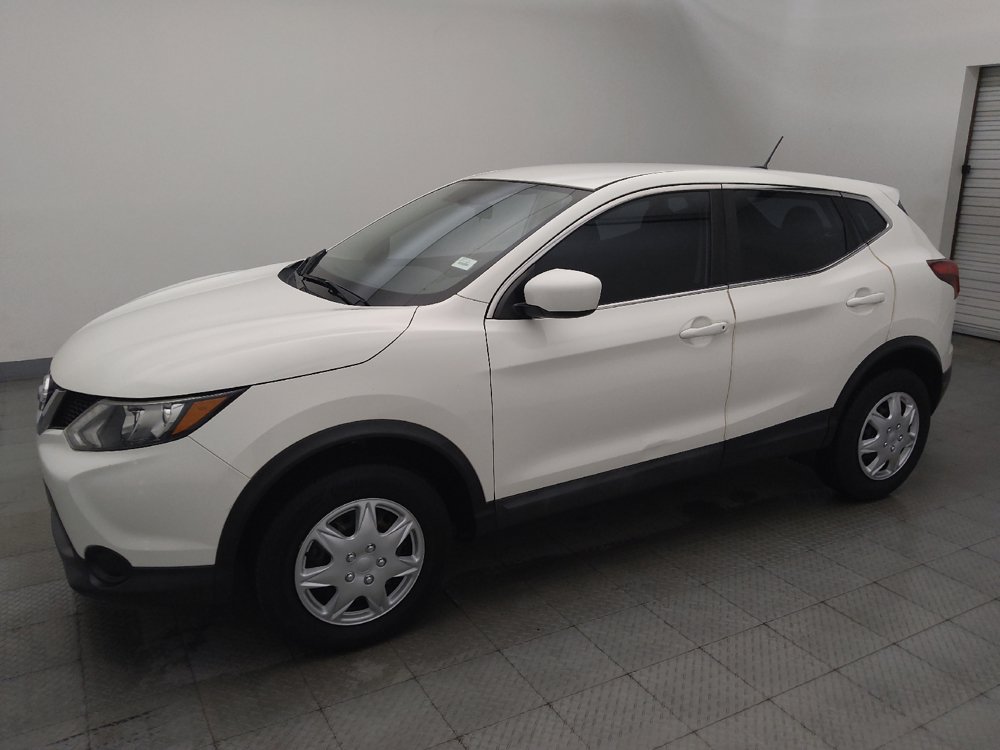 Used 2017 Nissan Rogue Sport S FWD image 2