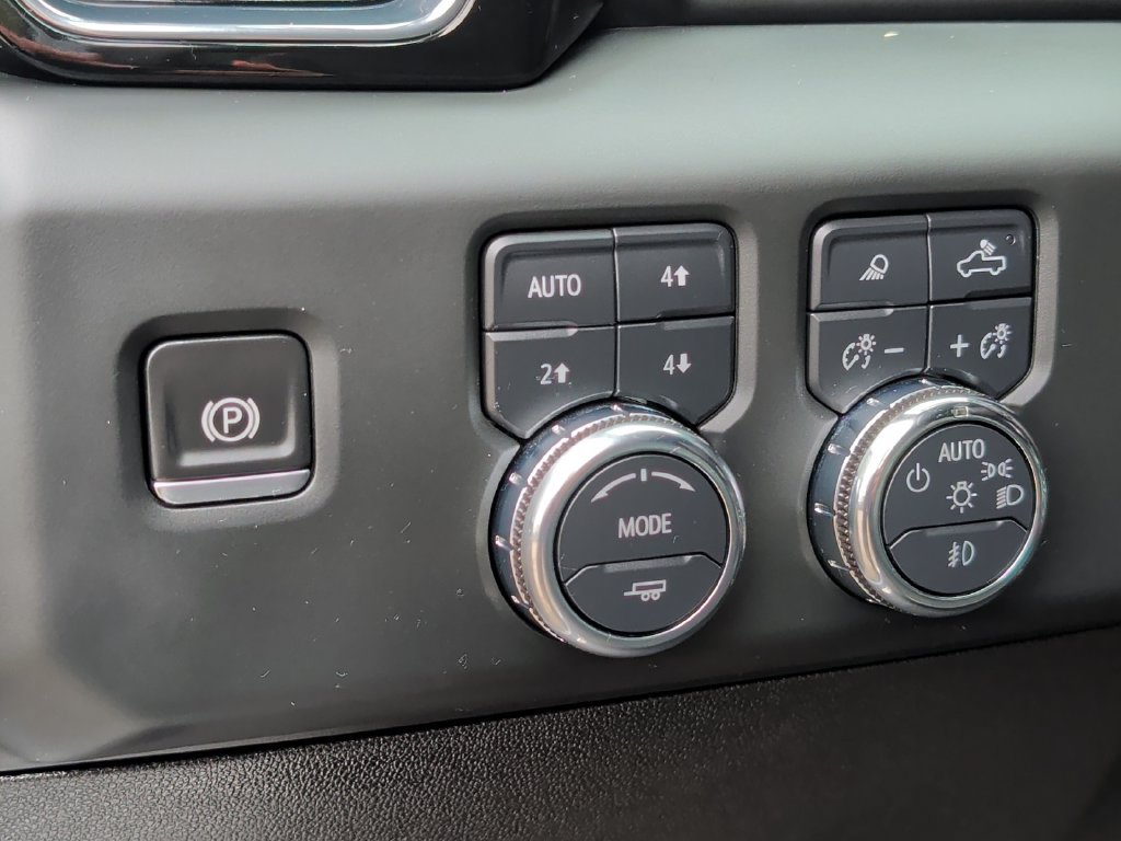 Used 2024 GMC Sierra 1500 Denali AWD/4WD image 14