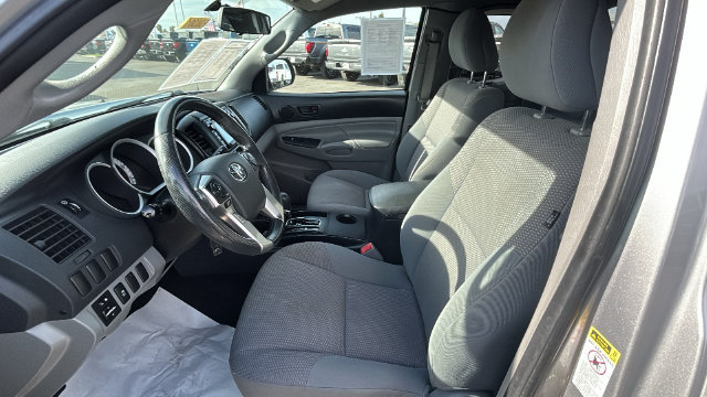 Used 2014 Toyota Tacoma 2WD Access Cab w/ Convenience Package image 17