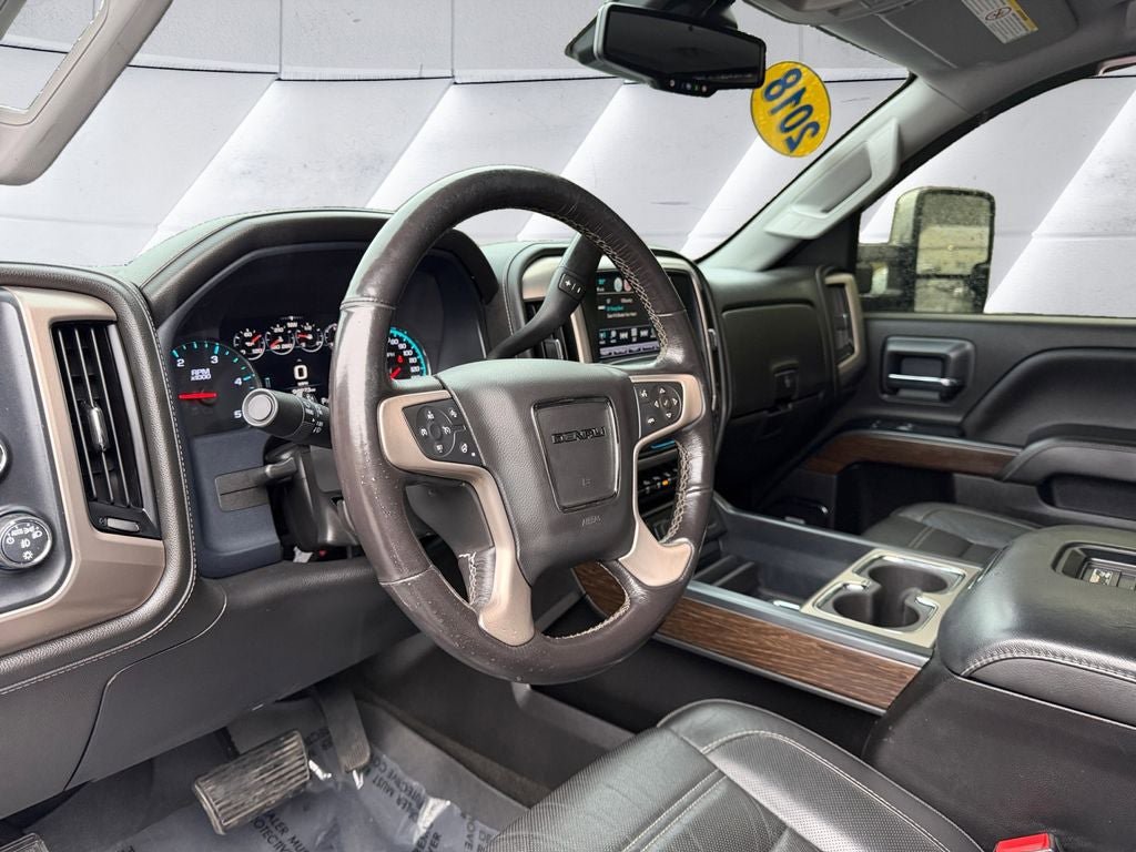 Used 2018 GMC Sierra 3500 Denali w/ Duramax Plus Package AWD/4WD image 10