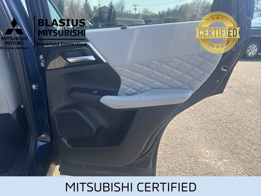 Used 2024 Mitsubishi Outlander SEL AWD/4WD image 41