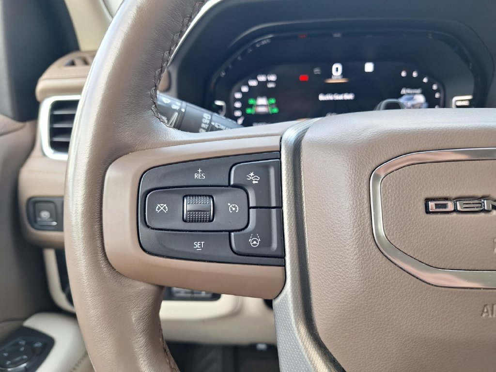 Used 2023 GMC Yukon XL Denali w/ Denali Reserve Package RWD image 22