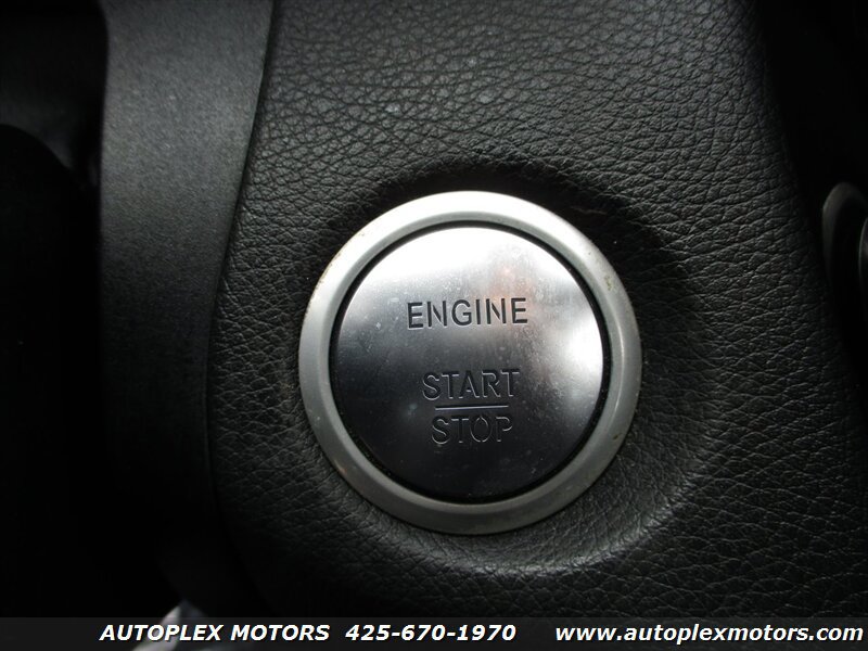 Used 2016 Mercedes-Benz C 300 4MATIC Sedan image 28