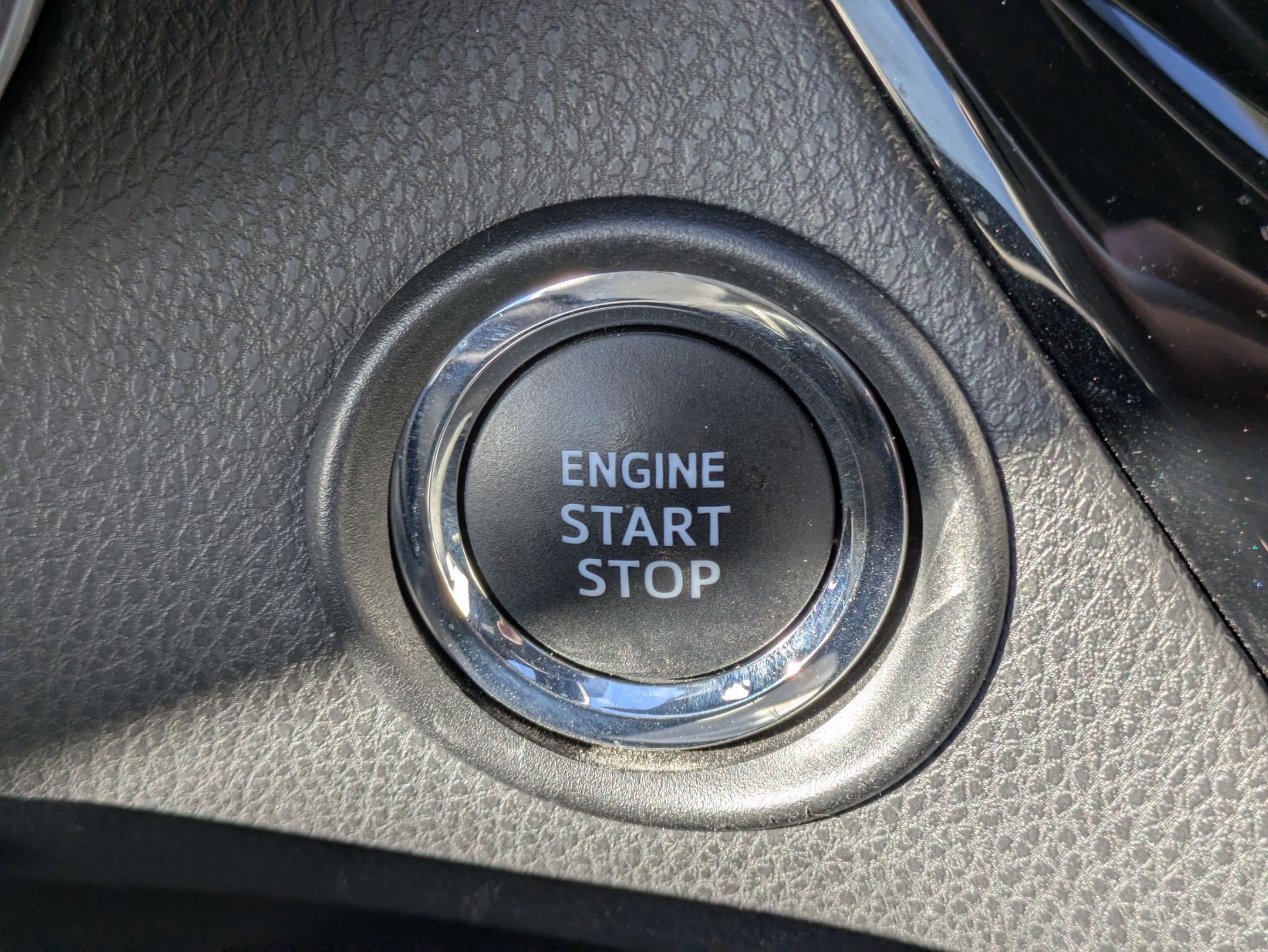 Used 2019 Toyota C-HR Limited FWD image 21