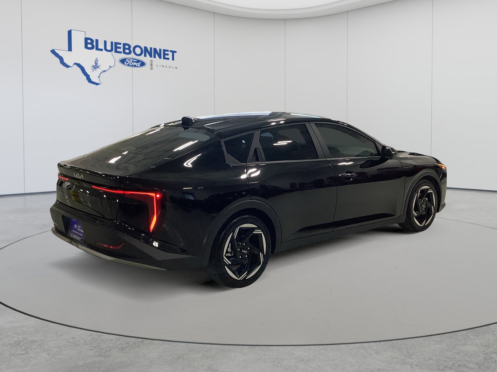 Used 2025 Kia K4 EX FWD image 5