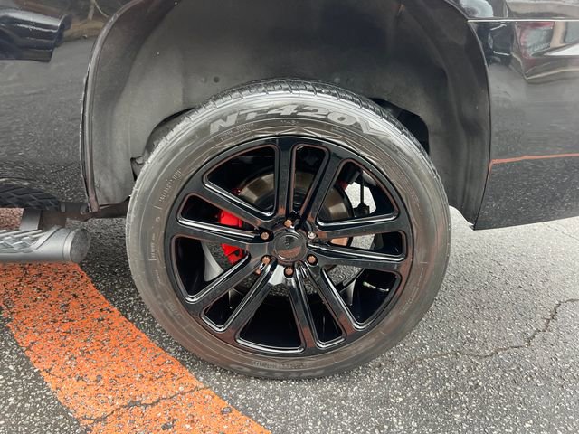 Used 2018 Chevrolet Tahoe LT image 40