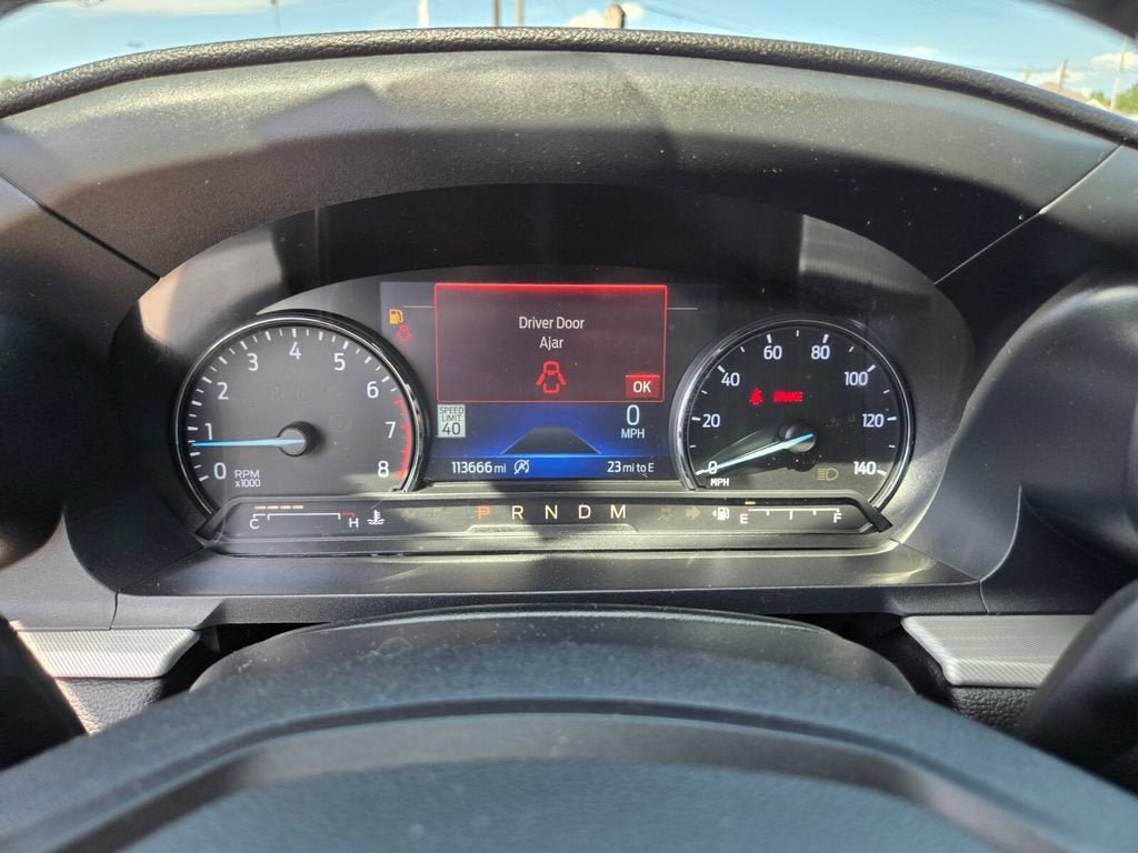 Used 2020 Ford Explorer XLT w/ Equipment Group 202A AWD/4WD image 34