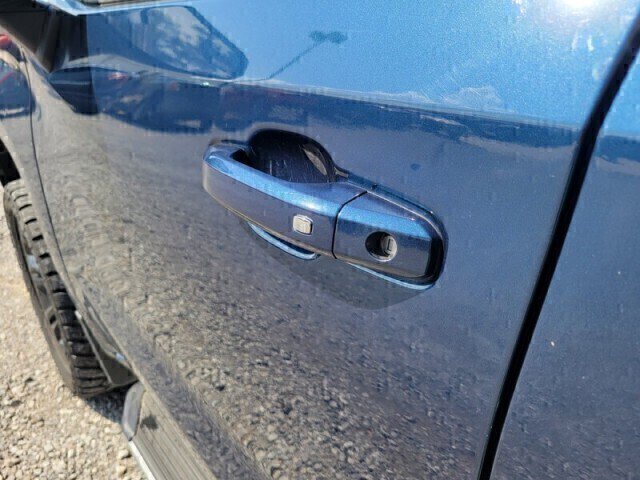 Used 2019 Chevrolet Silverado 1500 LT w/ All-Star Edition image 7