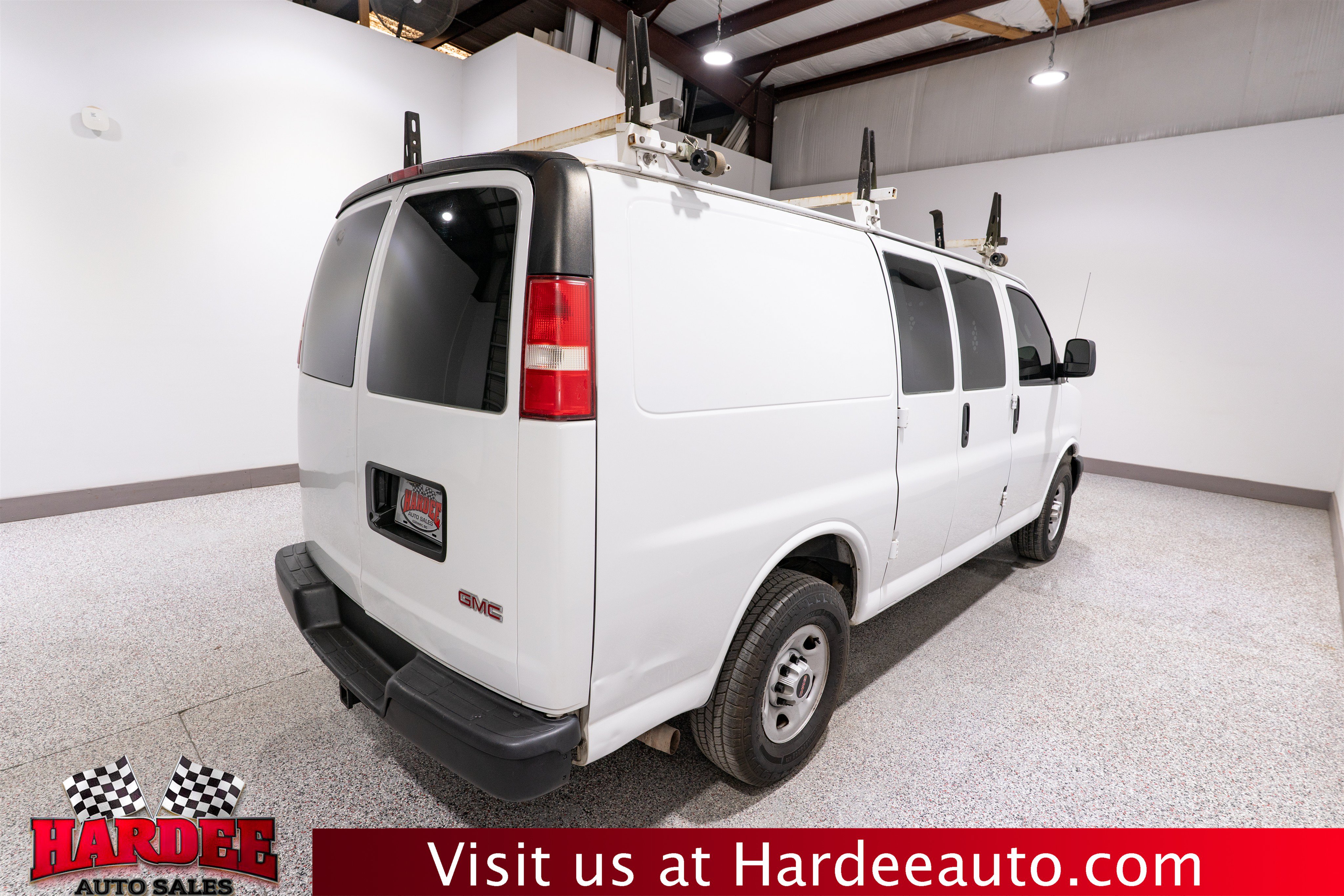 Used 2019 GMC Savana 2500 w/ Driver Convenience Package RWD image 5