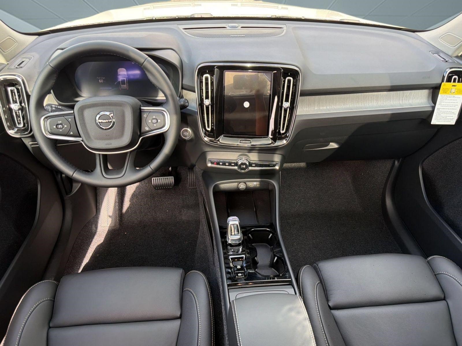 New 2026 Volvo XC40 B5 Plus w/ Climate Package AWD/4WD image 15