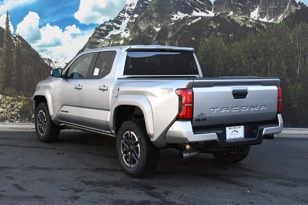 New 2025 Toyota Tacoma TRD Sport image 3