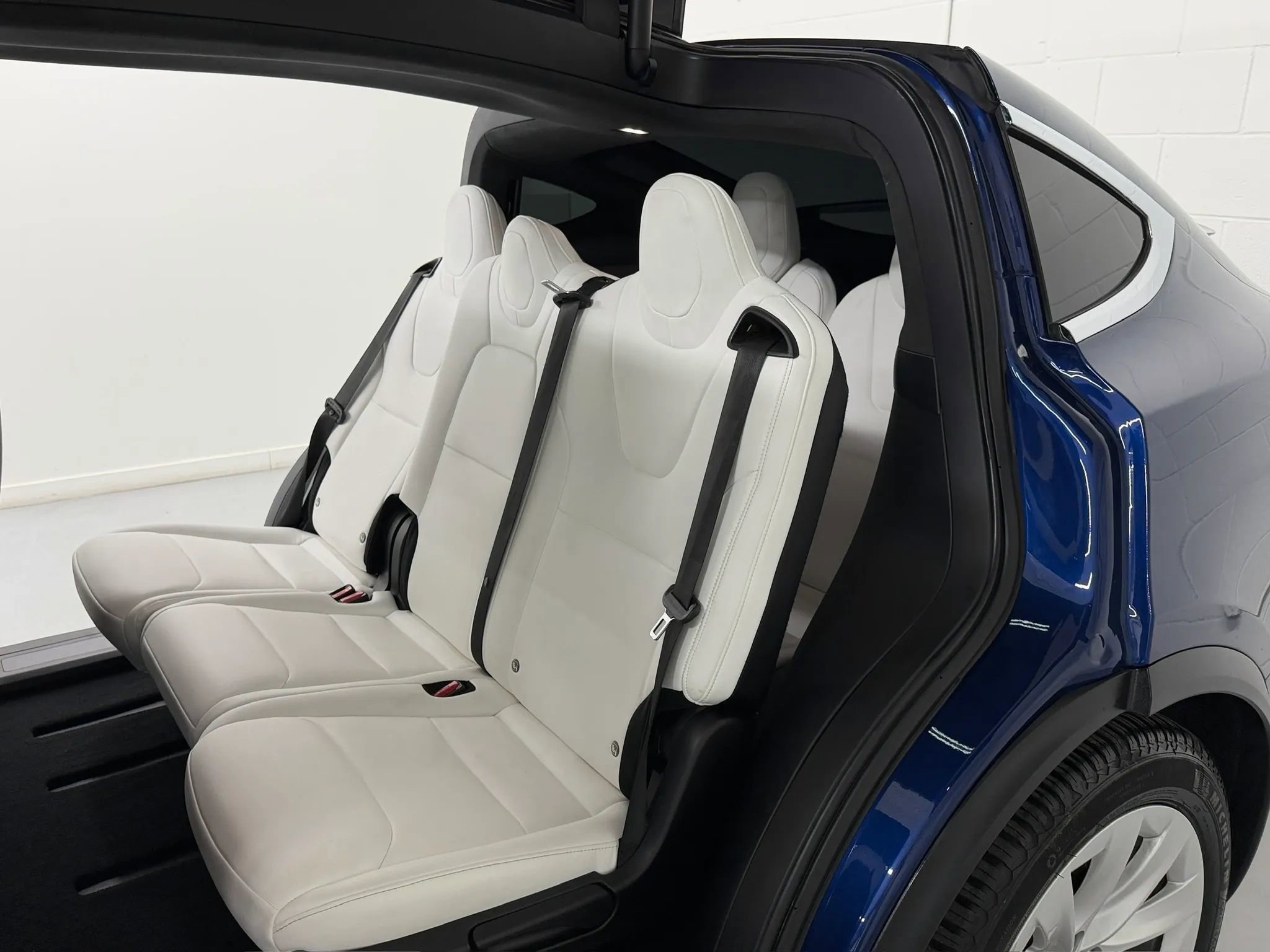 Used 2020 Tesla Model X Long Range AWD/4WD image 22