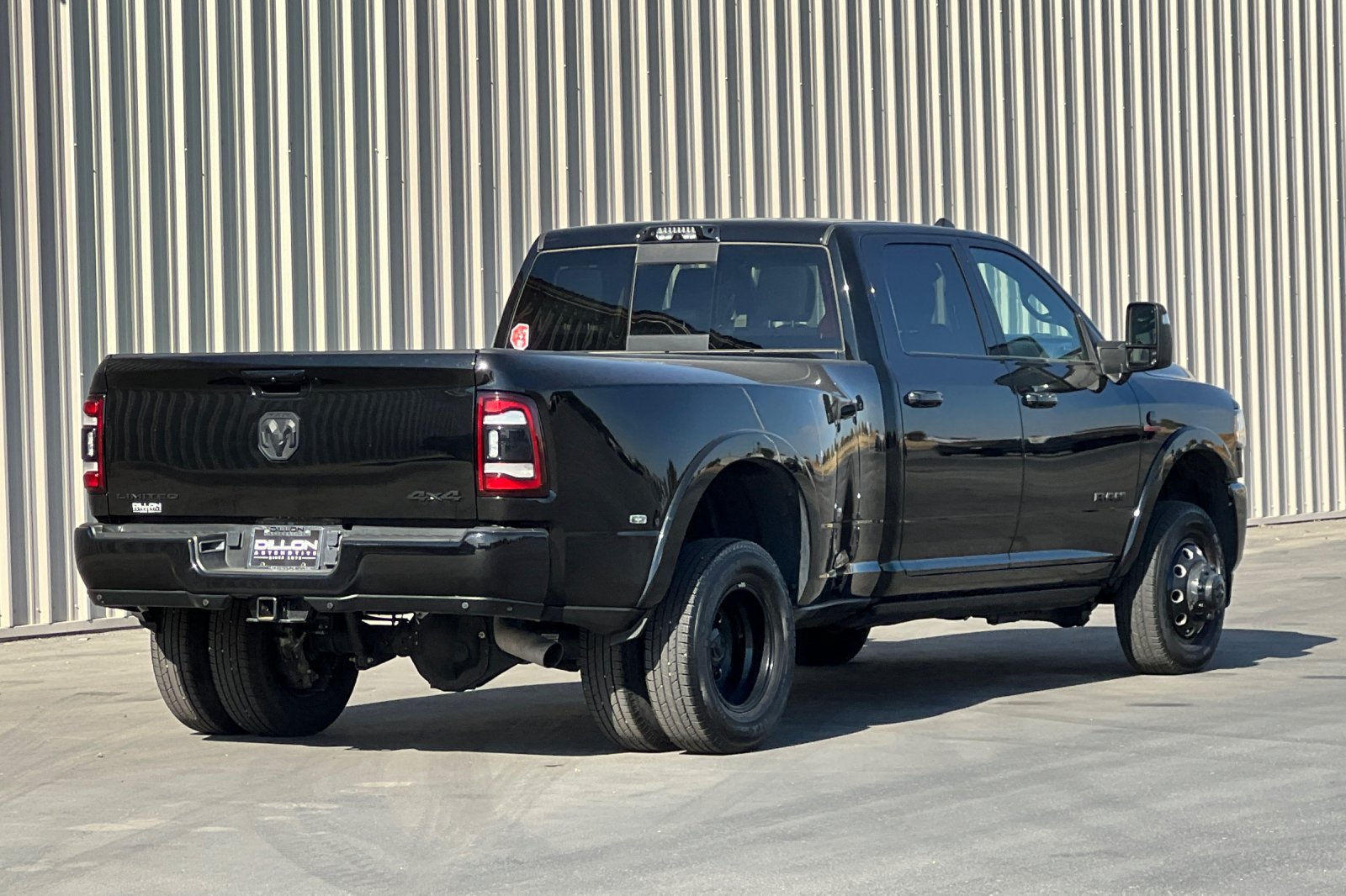 Used 2024 RAM 3500 Limited w/ Night Edition AWD/4WD image 7
