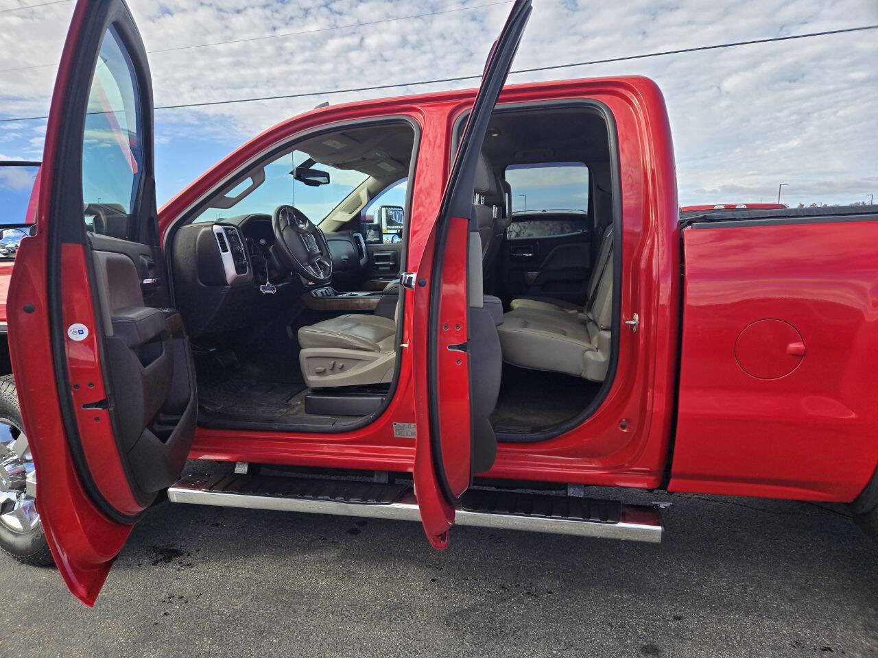 Used 2015 GMC Sierra 2500 SLT image 4