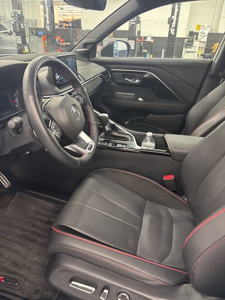 Used 2025 Acura ADX A-Spec AWD/4WD image 5