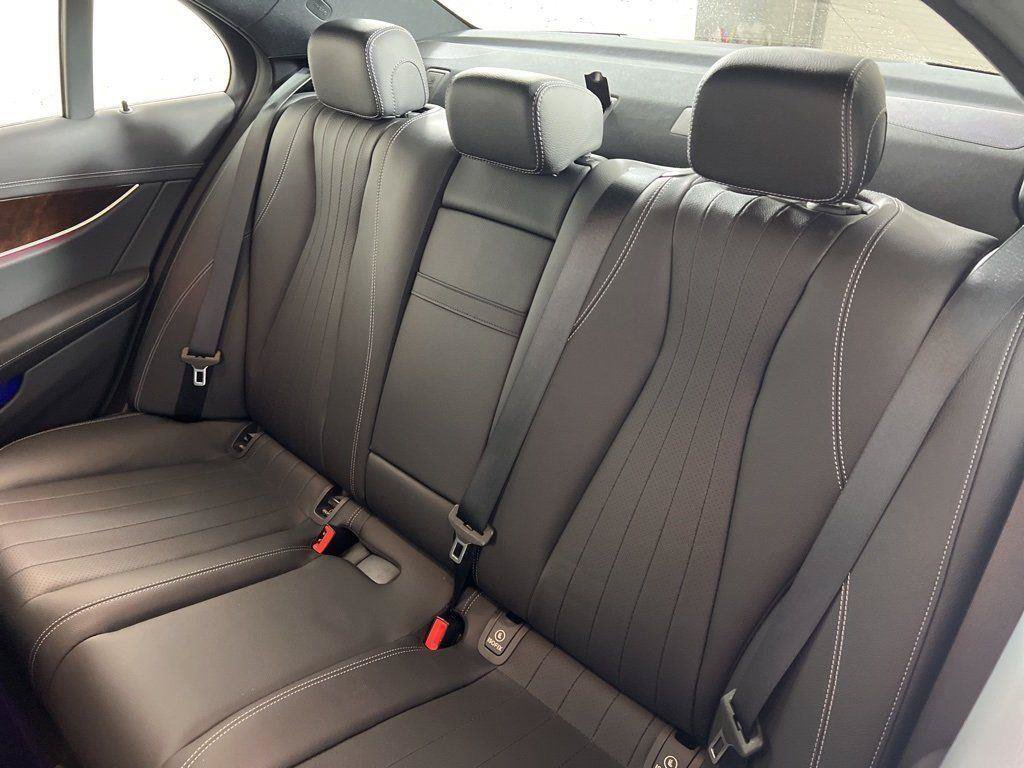 Used 2023 Mercedes-Benz E 450 4MATIC Sedan image 16