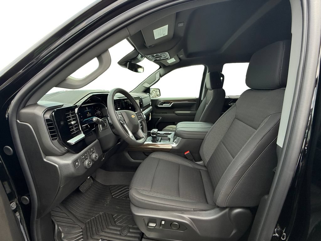 New 2026 Chevrolet Silverado 1500 LT w/ Z71 Off-Road Package AWD/4WD image 9