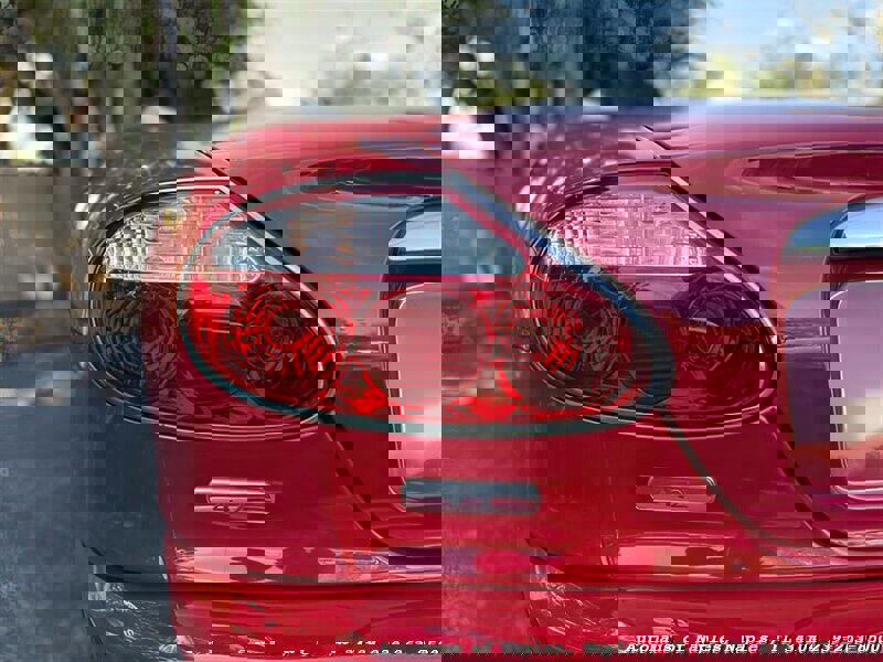 Used 2005 Jaguar XK8 Convertible image 31