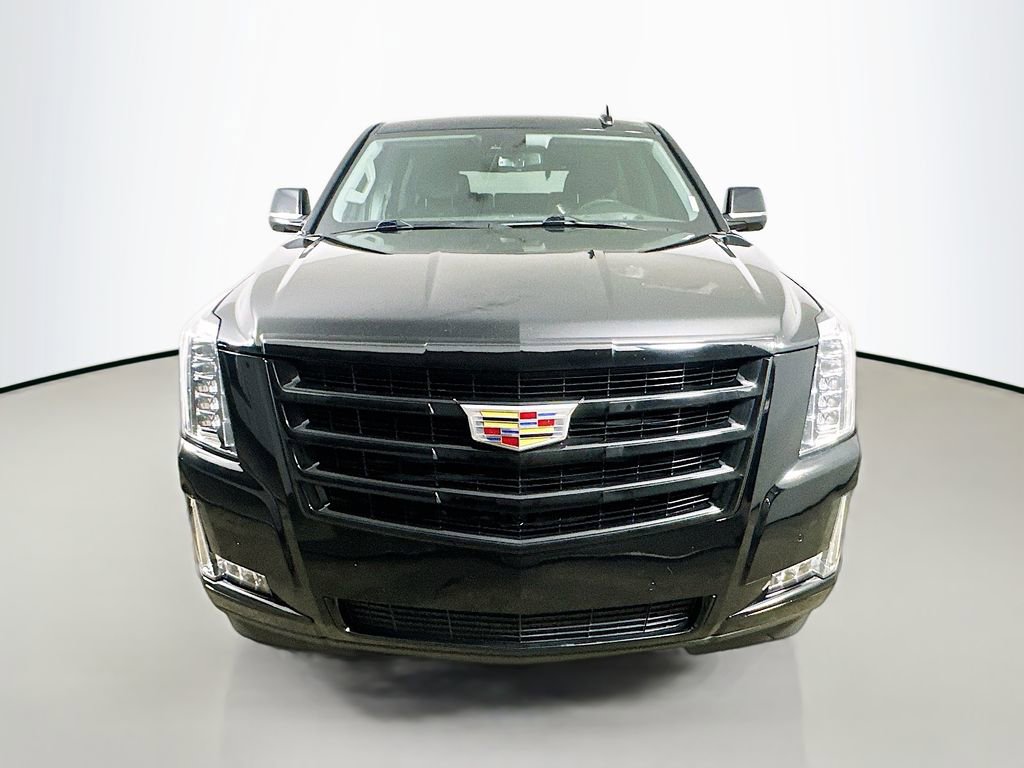 Used 2020 Cadillac Escalade Luxury w/ Escalade Sport Edition image 2