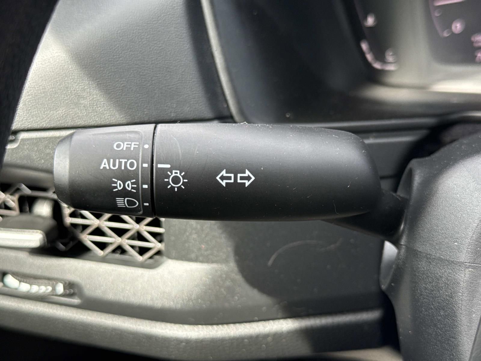 Used 2025 Honda Accord SE image 16