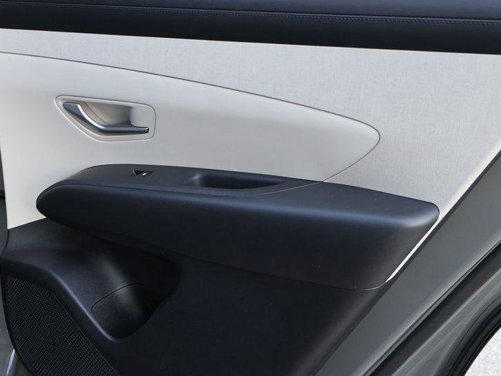 New 2026 Hyundai Tucson SEL image 14