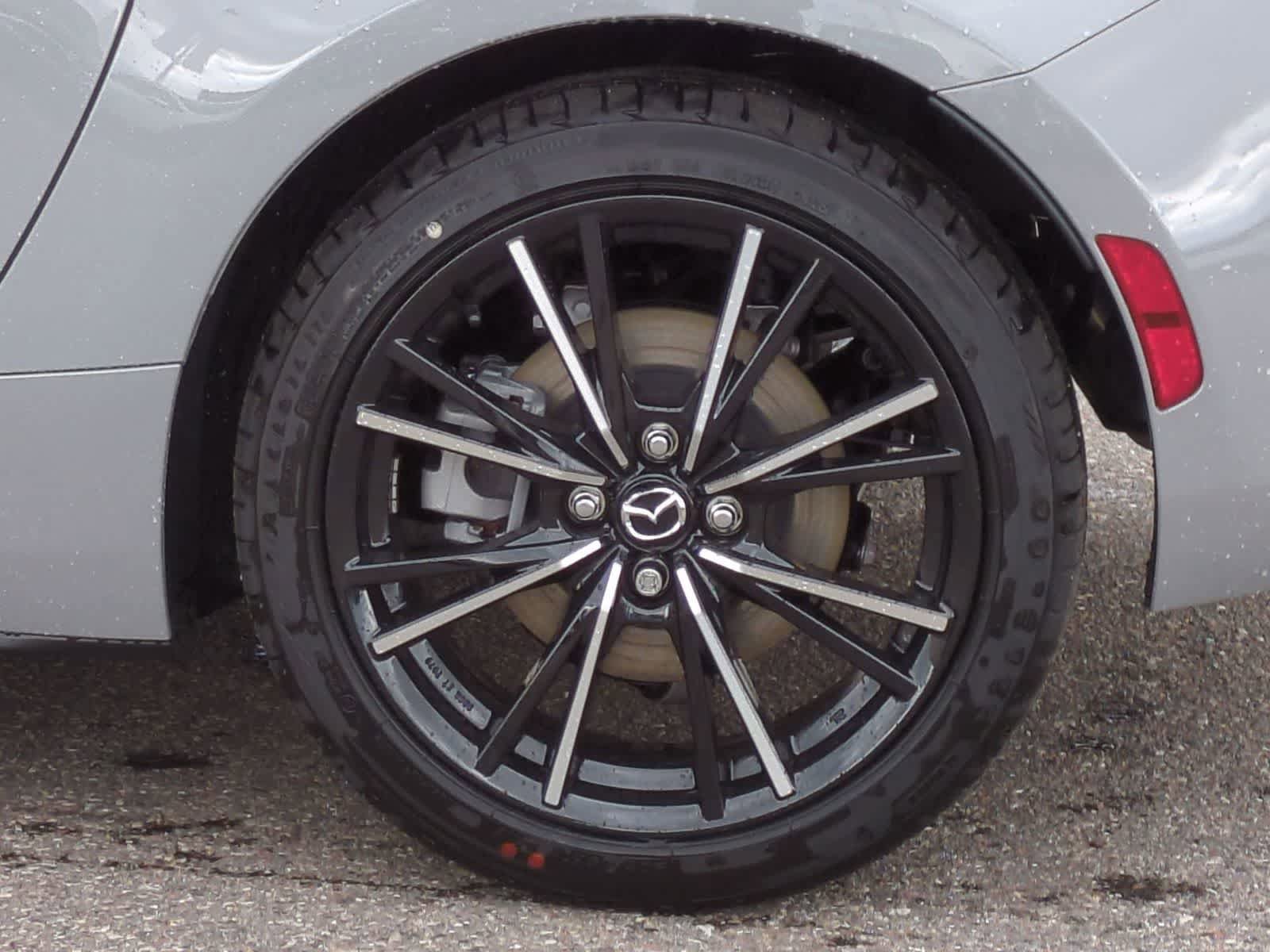 New 2026 MAZDA MX-5 Miata RF Grand Touring w/ Weather Package RWD image 12