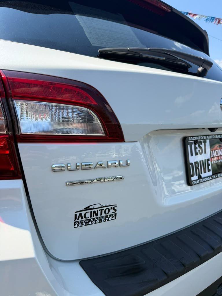 Used 2015 Subaru Outback 2.5i Limited AWD/4WD image 13